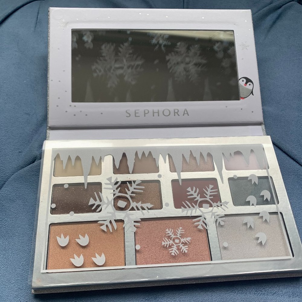Sephora Makeup Palette - Blush and Eyeshadows in beiges